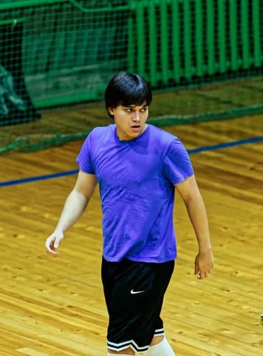 В. Савенко