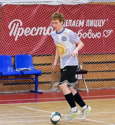 М.Опарин