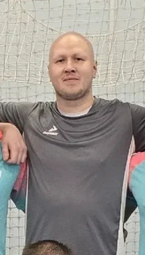 Александр Садыков