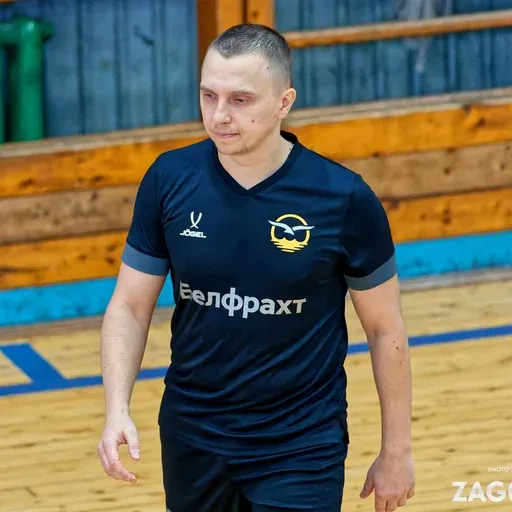Александр Юхновский
